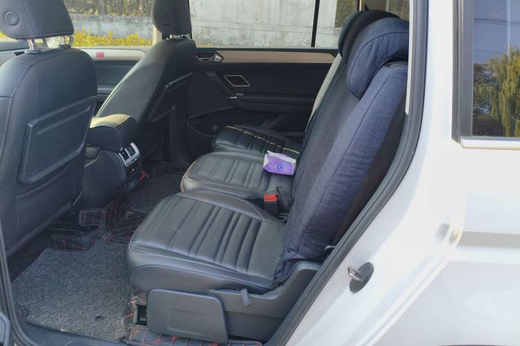 Used Volkswagen Touran 2018 Volkswagen Touran L 280TSI DSG Boundary Edition 7 Seats China V Emission Standard
