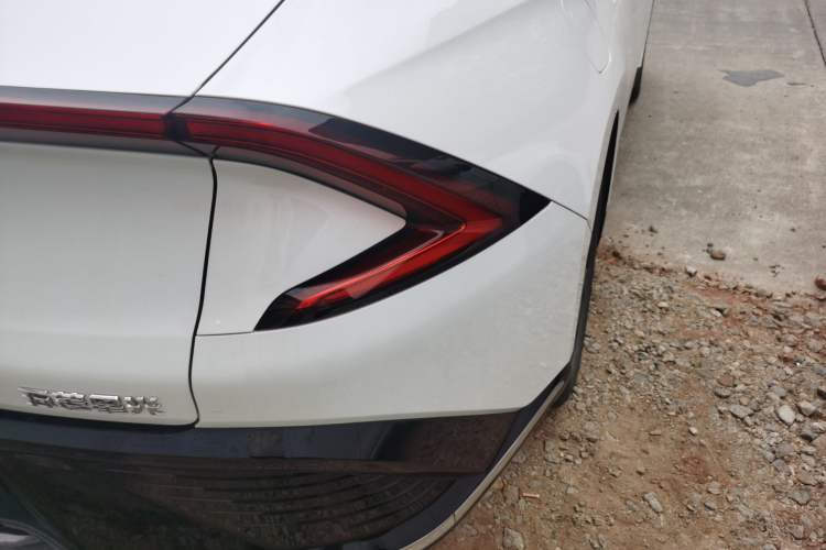 Used Wuling Xingguang 2024 Co-Creation Edition 70 Standard Model