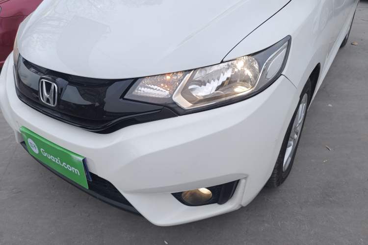 Used Honda Fit 2016 1.5L SES CVT Fashion Sunroof Edition
