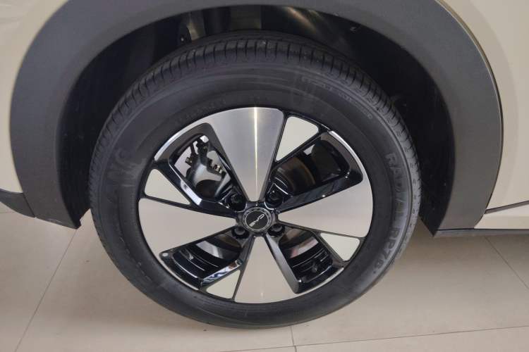 Used BYD Dolphin 2023 420 km Free Version
