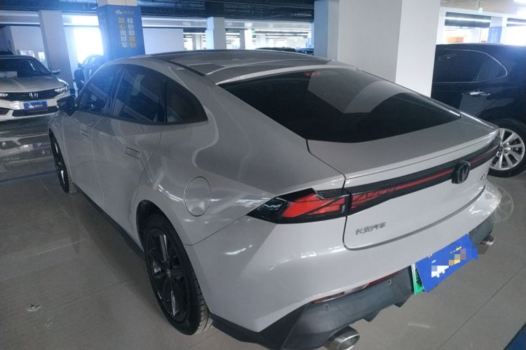 Used Changan UNI-V iDD 2023 ZhiDian iDD 1.5T 113km ZhiKu Model