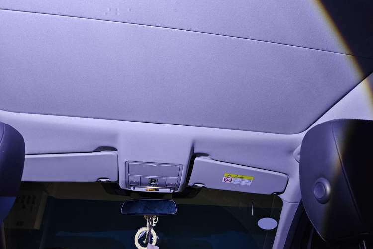 Used Land Rover Discovery Sport 2018 240 PS SE Version
