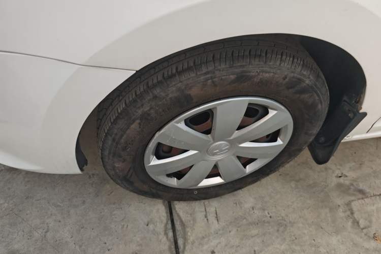 Used Volkswagen Santana 2015 1.6L Manual Fashion Edition
