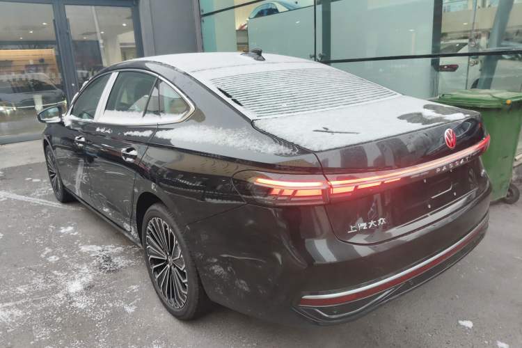 Used Volkswagen Passat 2025 Pro 380TSI Dragon Supreme Edition