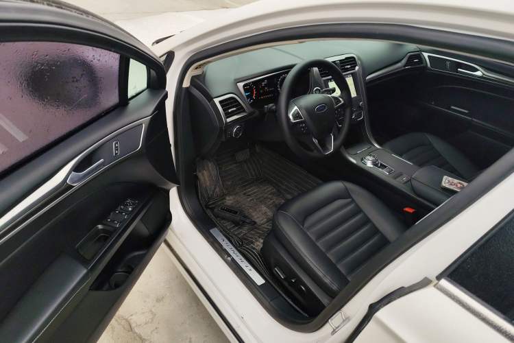 Used Ford Mondeo 2018 EcoBoost 180 Smart Control Fashion Model China VI Standard
