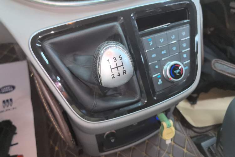 Used  M4 2016 2.0L manual luxury edition
