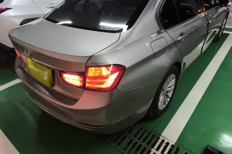 Used BMW 3 Series 2015 320Li Luxury Edition Fashion Model
