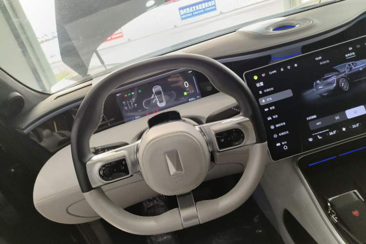 Used  11 2023 Harmony 116° Four-Wheel Drive Version
