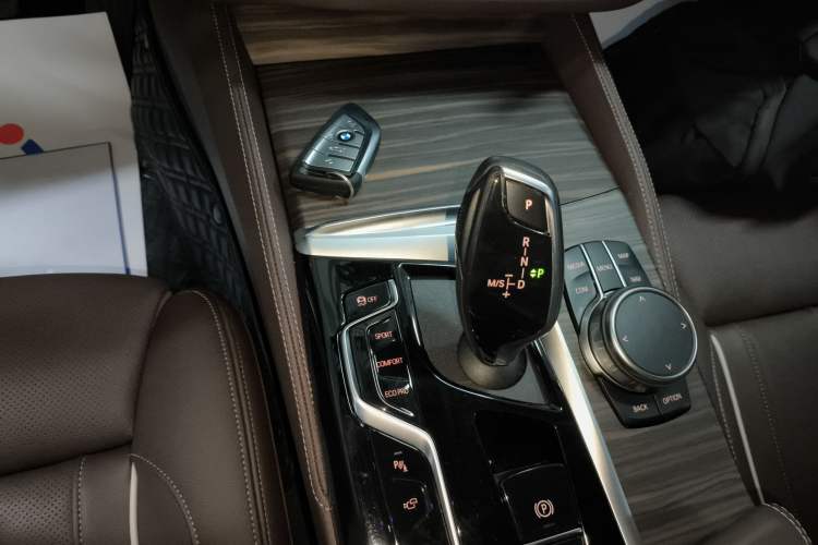 Used BMW 5 Series 2023 530Li Luxury Edition Premium Package