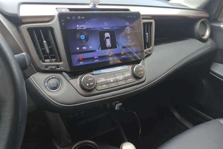 Used Toyota RAV4 2013 2.5L Automatic 4x4 Luxury Edition