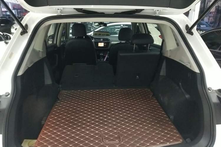 Used Volkswagen Tiguan L 2020 330TSI Automatic Two-Wheel Drive Panoramic Comfort Edition China VI Standard