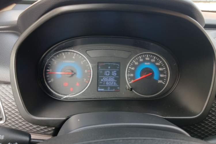 Used Dongfeng Fengon 330 2018 1.5L 330S Comfort Edition DK15