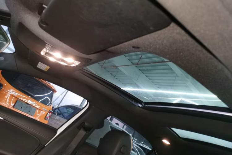 Used Mercedes-Benz A-Class 2022 Revised Version A 200 L Sport Sedan Fashionable Style