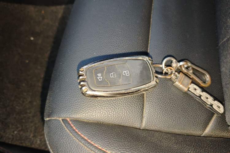 Used Haval H6 2016 Upgraded Model 1.5T Automatic Two-Wheel Drive Elite Version
