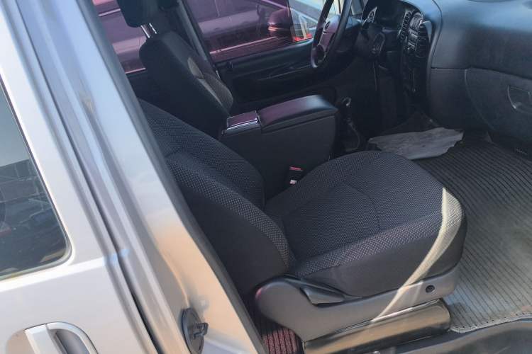 Used  Refine 2012 2.0L Timeless Edition HFC4GA3
