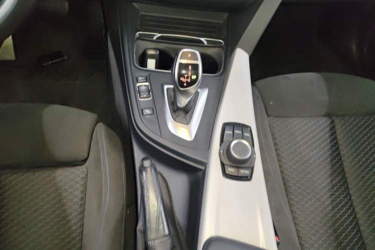 Used BMW 3 Series 2018 320i M Sport Package
