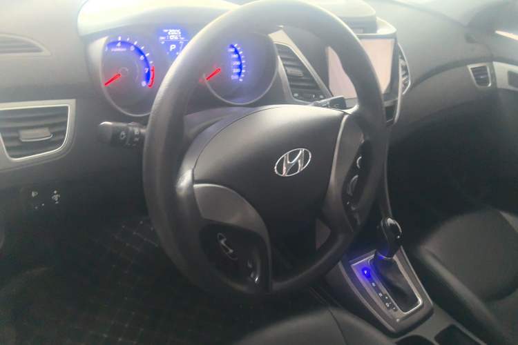 Used Hyundai Elantra 2016 1.6L Automatic Smart Version