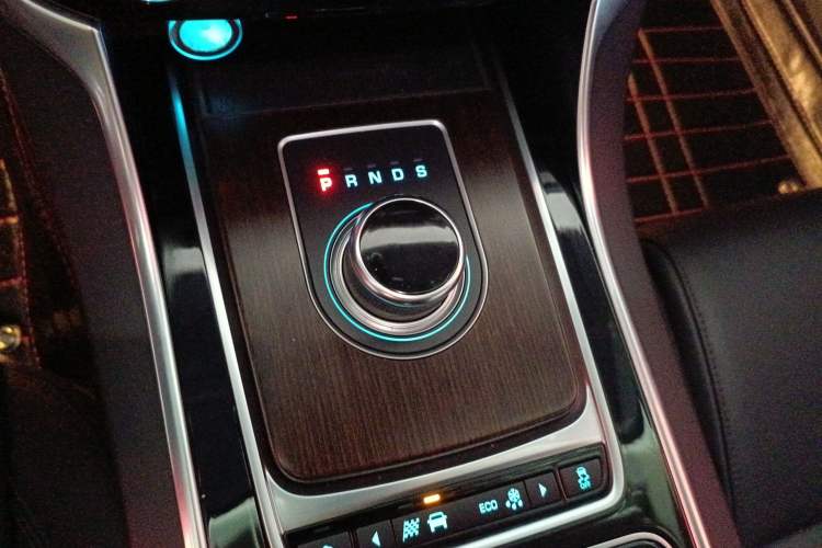 Used Jaguar XFL 2019 XFL 2.0T 200 PS Two-Wheel-Drive Elite Edition