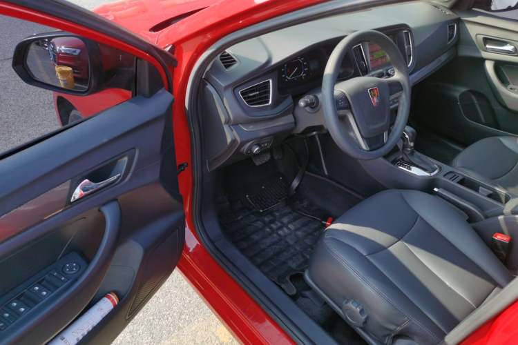 Used Roewe 360 2015 1.5L Automatic Luxury Edition
