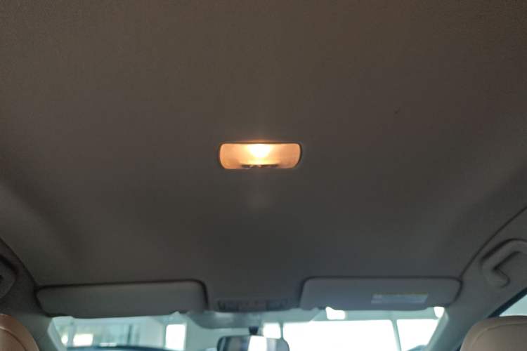 Used Honda Jade 2013 1.8L automatic Comfort version 5 seats
