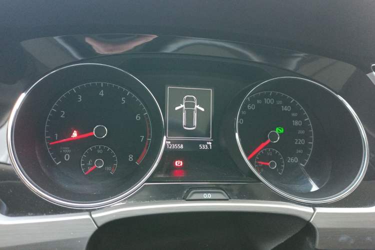 Used Volkswagen Touran 2016 Volkswagen Touran L 280TSI DSG Comfort Edition
