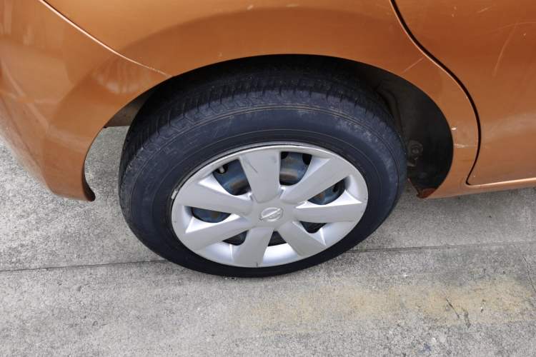 Used Nissan March 2010 1.5L Automatic Easy-Style Version
