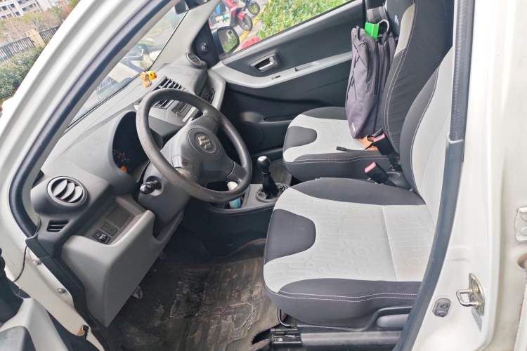 Used Suzuki Alto 2013 Revised Version 1.0L Manual Comfort Edition
