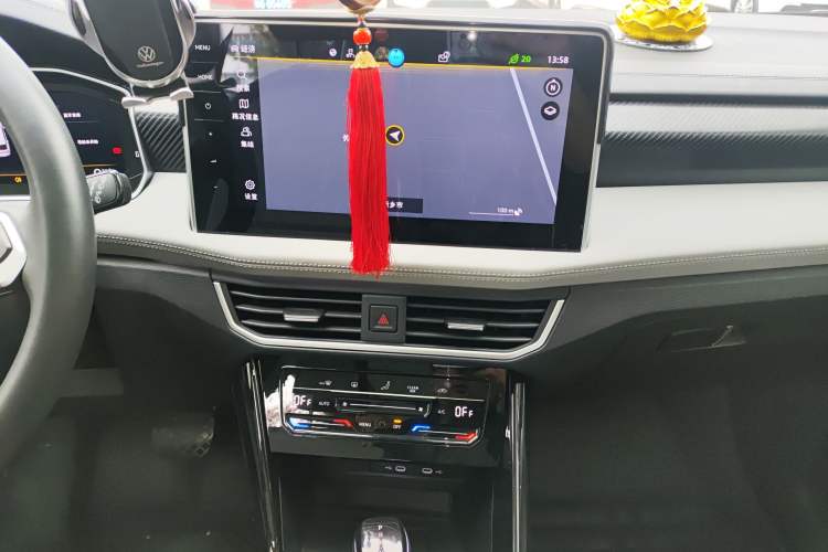 Used Volkswagen Tayron 2024 300TSI Two-Wheel-Drive Luxury Plus Advanced Version
