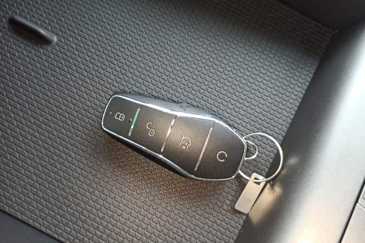 Used BYD Yuan UP 2025 Intelligent Driving Version 401 KM Dynamic Edition
