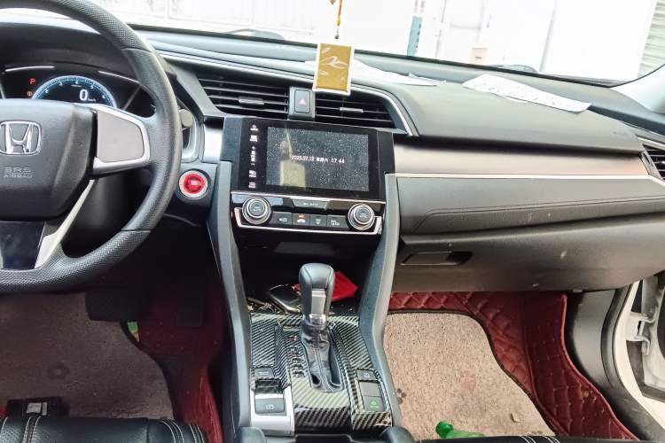 Used Honda Civic 2016 220TURBO CVT Luxury Edition
