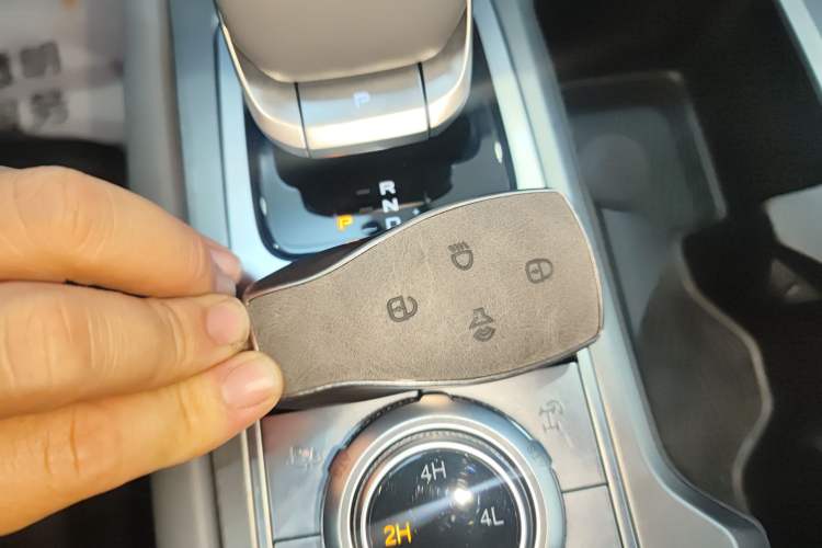 Used  BJ40 2024 2.0T All-New Urban Hunter Edition Chivalrous Style
