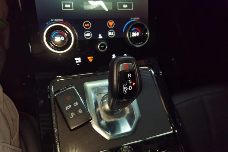 Used Land Rover Range Rover Evoque 2020 249 PS R-DYNAMIC SE Sport Technology Edition
