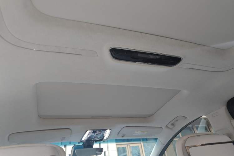 Used Buick Century 2023 2.0T Six-Seater Yinshi Edition