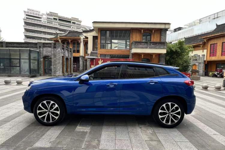 Used Wey VV7 2017 2.0T Ultra-Luxury Version
