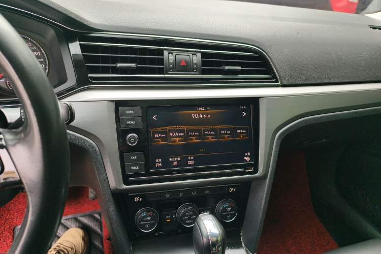 Used Volkswagen Lamando 2019 280TSI DSG Comfort Edition China VI standard
