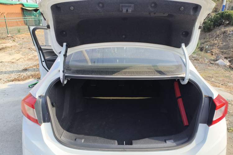 Used Chevrolet Cruze 2017 1.5L Automatic Pioneer Sunroof Edition