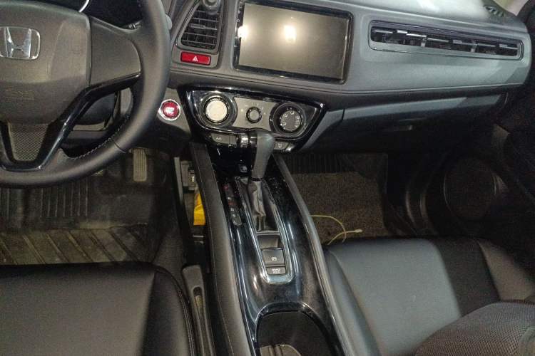 Used Honda Vezel 2017 1.8L CVT Front-Wheel Drive Pioneer Edition