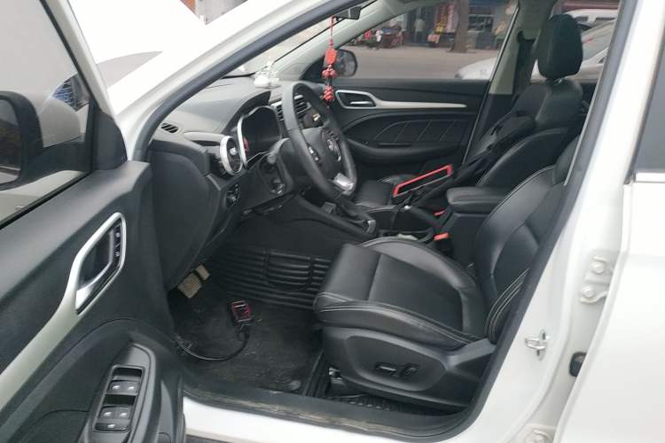 Used MG ZS 2018 1.5L Automatic Luxury Edition China V Standard
