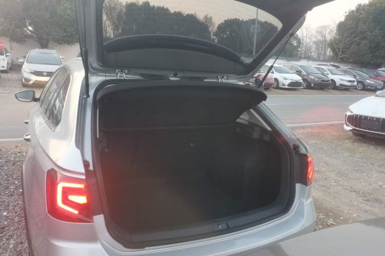 Used Volkswagen C-TREK 2017 1.6L Automatic Comfort Model
