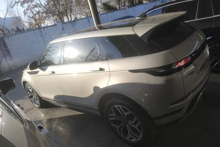 Used Land Rover Range Rover Evoque 2021 Range Rover Velar 249 PS R-Dynamic S Performance Edition
