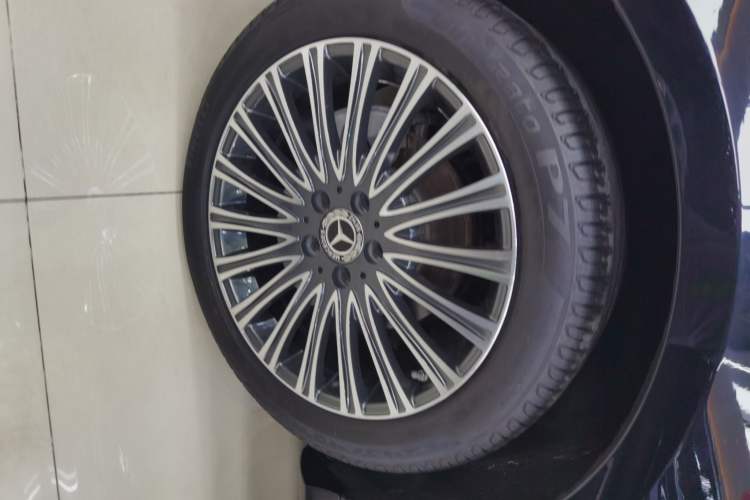 Used Mercedes-Benz E-Class 2023 Restyled E 300 L Sport Luxury Edition
