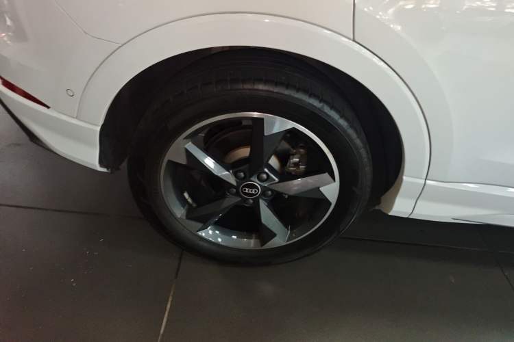 Used Audi Q3 2022 35 TFSI Fashion Dynamic Model
