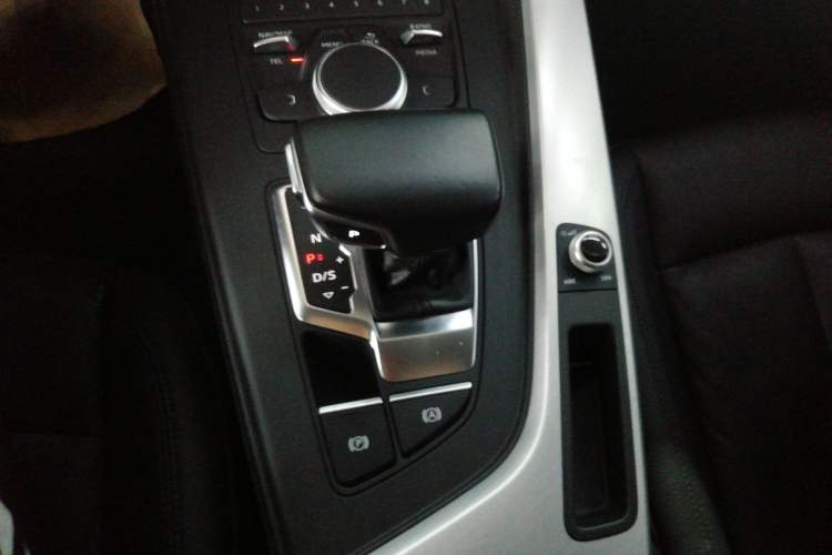 Used Audi A5 2017 Sportback 40 TFSI Fashion Model
