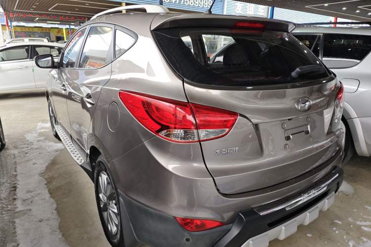 Used Hyundai ix35 2015 2.0L Manual Two-Wheel Drive Comfort Version China IV Standard

