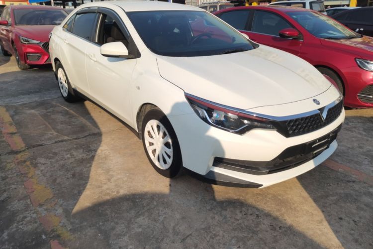 Used Venucia D60 2021 1.6L Entry Manual Comfort Edition
