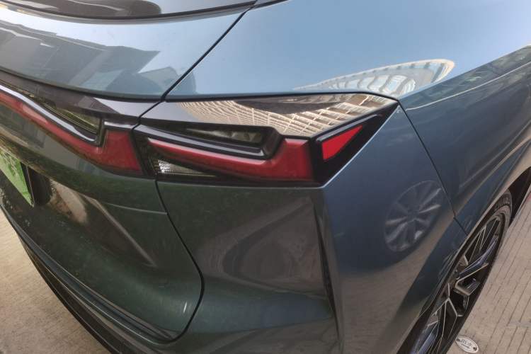 Used Oshan Z6 2022 Blue Whale 1.5T DCT Smart Edition