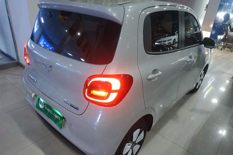 Used Wuling Hongguang MINIEV 2025 Four-Door Version Advanced Edition
