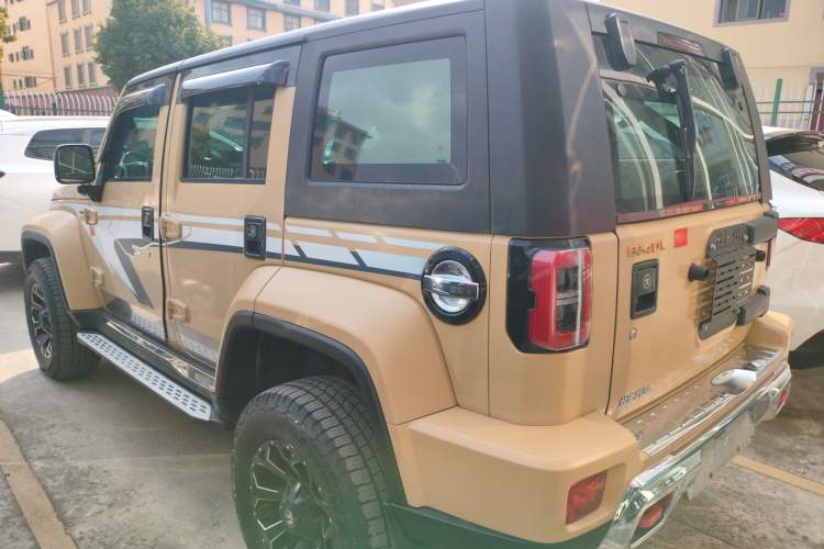 Used  BJ40 2019 2.3T Automatic Four-Wheel Drive Ring the Tower Champion Edition China VI
