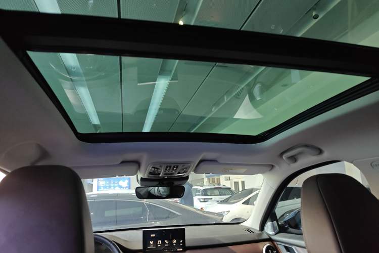 Used Wey VV6 2018 2.0T Two-Wheel Drive Flagship Version China V Standard
