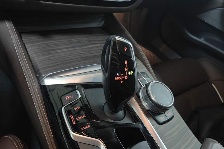 Used BMW 5 Series New Energy 2020 Mileage Upgrade Version 530Le Pioneer Edition